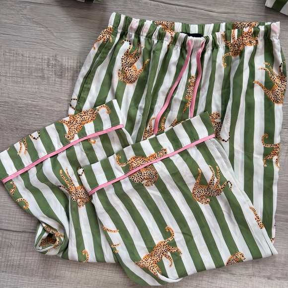 Cheetah print striped pajamas - Picture 4 of 6